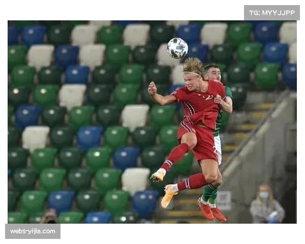 沃尔夫斯堡利用角球二次进攻，温德在点球点附近接肋部横传抢射破门